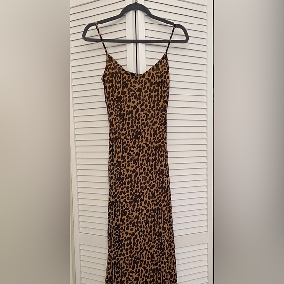 EMORY PARK Leopard Print Maxi Dress - Picture 4 of 5